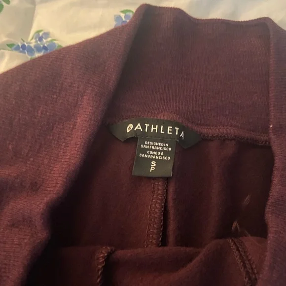 Athleta Coaster Luxe Jogger in cabarnet Heather - Picture 4 of 4